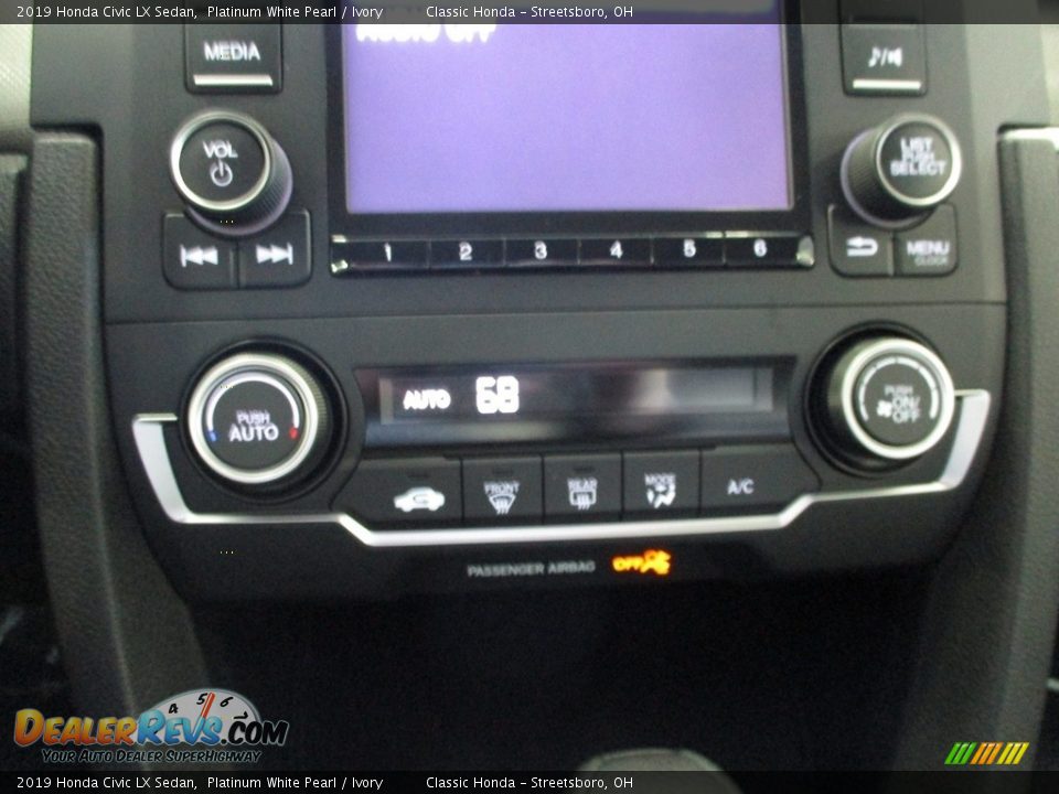 2019 Honda Civic LX Sedan Platinum White Pearl / Ivory Photo #34