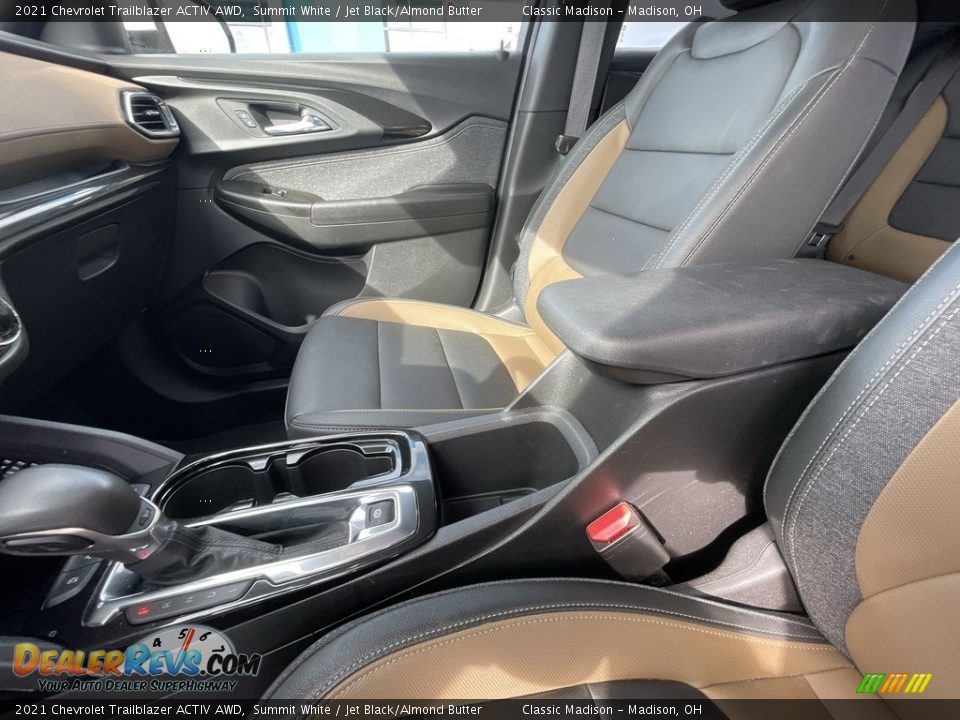 Front Seat of 2021 Chevrolet Trailblazer ACTIV AWD Photo #15
