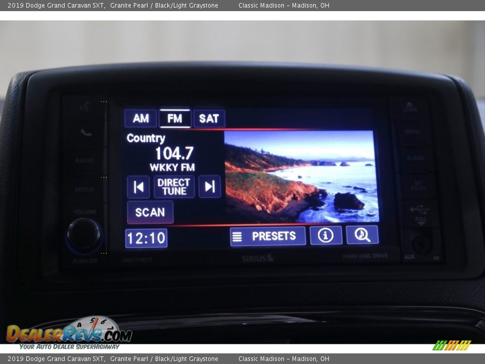 2019 Dodge Grand Caravan SXT Granite Pearl / Black/Light Graystone Photo #9