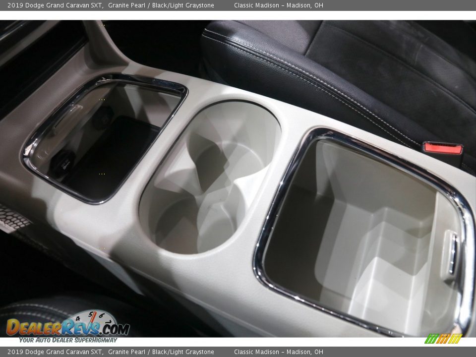 2019 Dodge Grand Caravan SXT Granite Pearl / Black/Light Graystone Photo #15