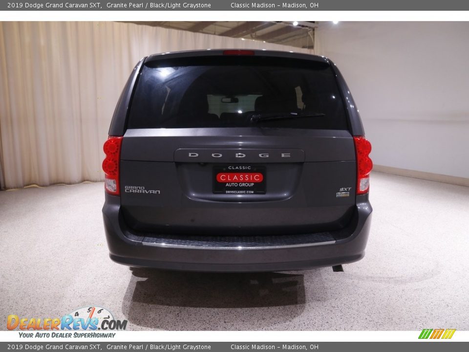 2019 Dodge Grand Caravan SXT Granite Pearl / Black/Light Graystone Photo #21
