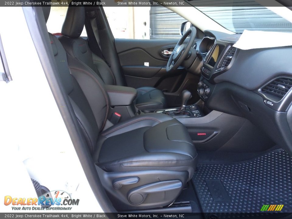 Front Seat of 2022 Jeep Cherokee Trailhawk 4x4 Photo #17