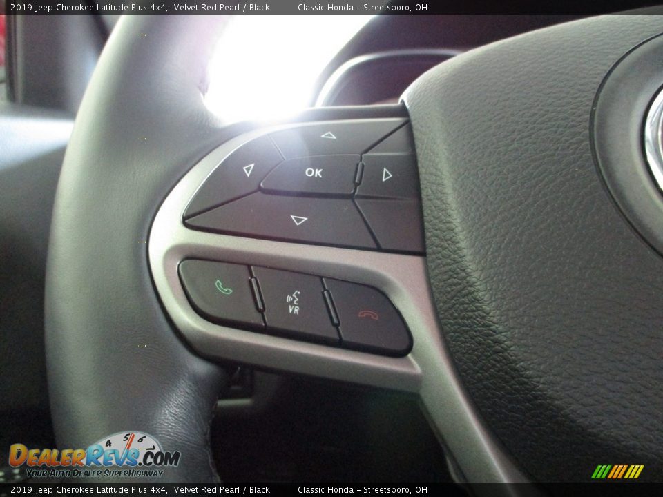 2019 Jeep Cherokee Latitude Plus 4x4 Velvet Red Pearl / Black Photo #29