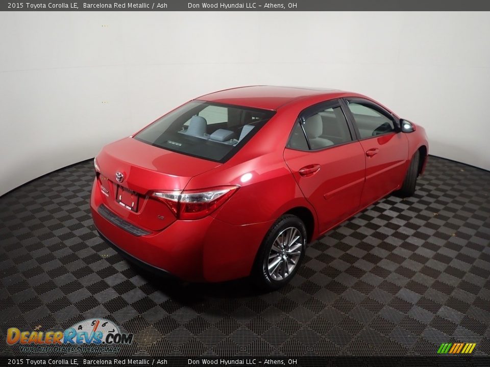 2015 Toyota Corolla LE Barcelona Red Metallic / Ash Photo #18