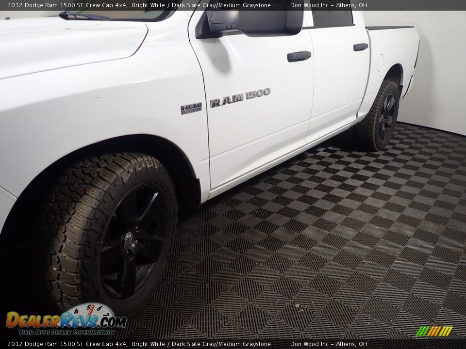 2012 Dodge Ram 1500 ST Crew Cab 4x4 Bright White / Dark Slate Gray/Medium Graystone Photo #8
