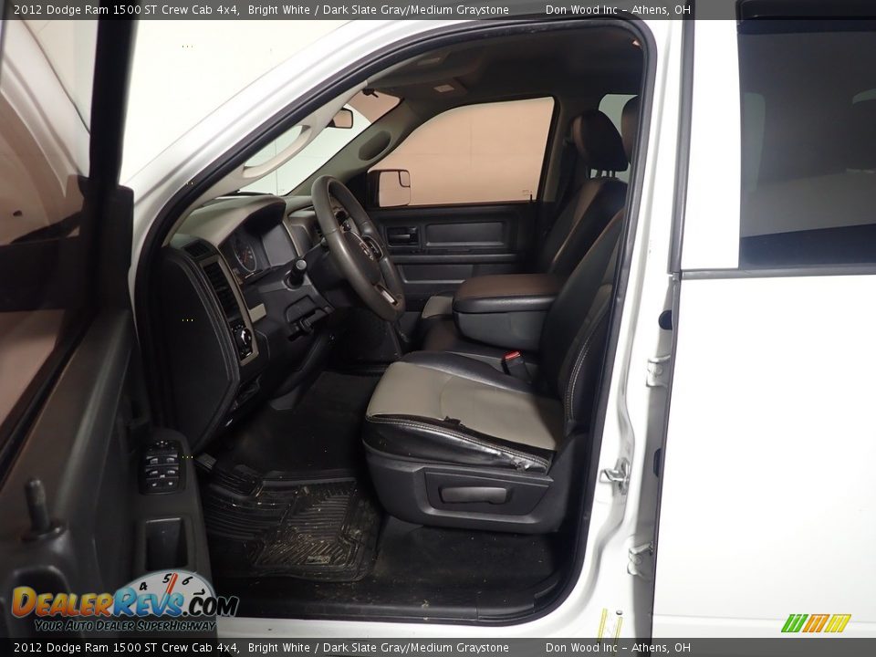 2012 Dodge Ram 1500 ST Crew Cab 4x4 Bright White / Dark Slate Gray/Medium Graystone Photo #17