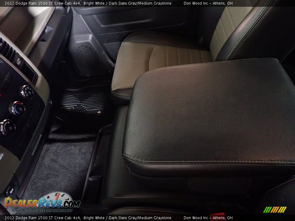 2012 Dodge Ram 1500 ST Crew Cab 4x4 Bright White / Dark Slate Gray/Medium Graystone Photo #28