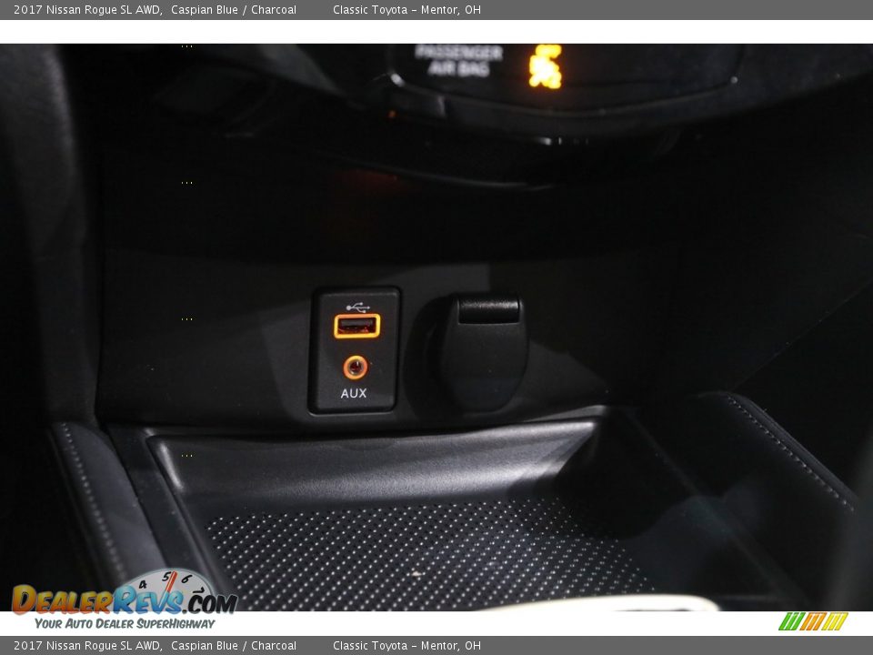 2017 Nissan Rogue SL AWD Caspian Blue / Charcoal Photo #15