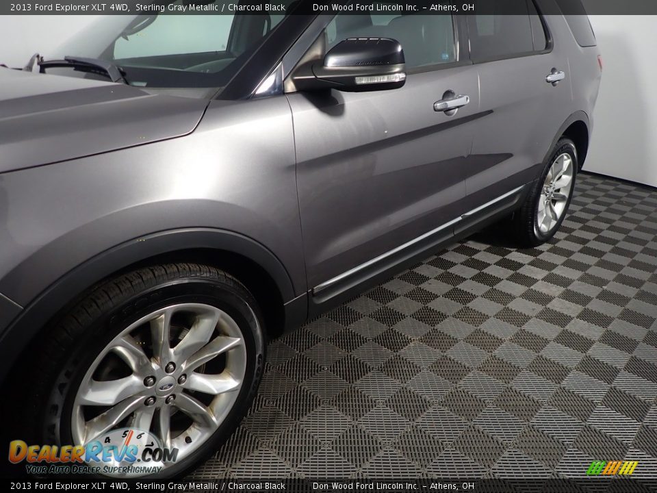 2013 Ford Explorer XLT 4WD Sterling Gray Metallic / Charcoal Black Photo #10