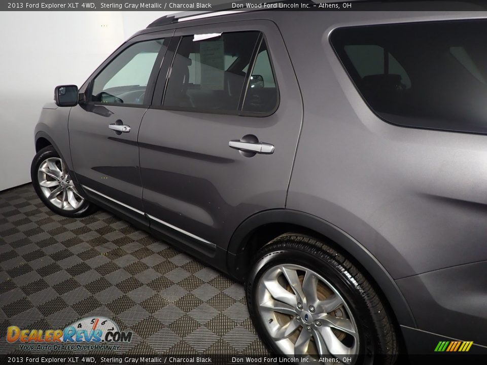 2013 Ford Explorer XLT 4WD Sterling Gray Metallic / Charcoal Black Photo #18