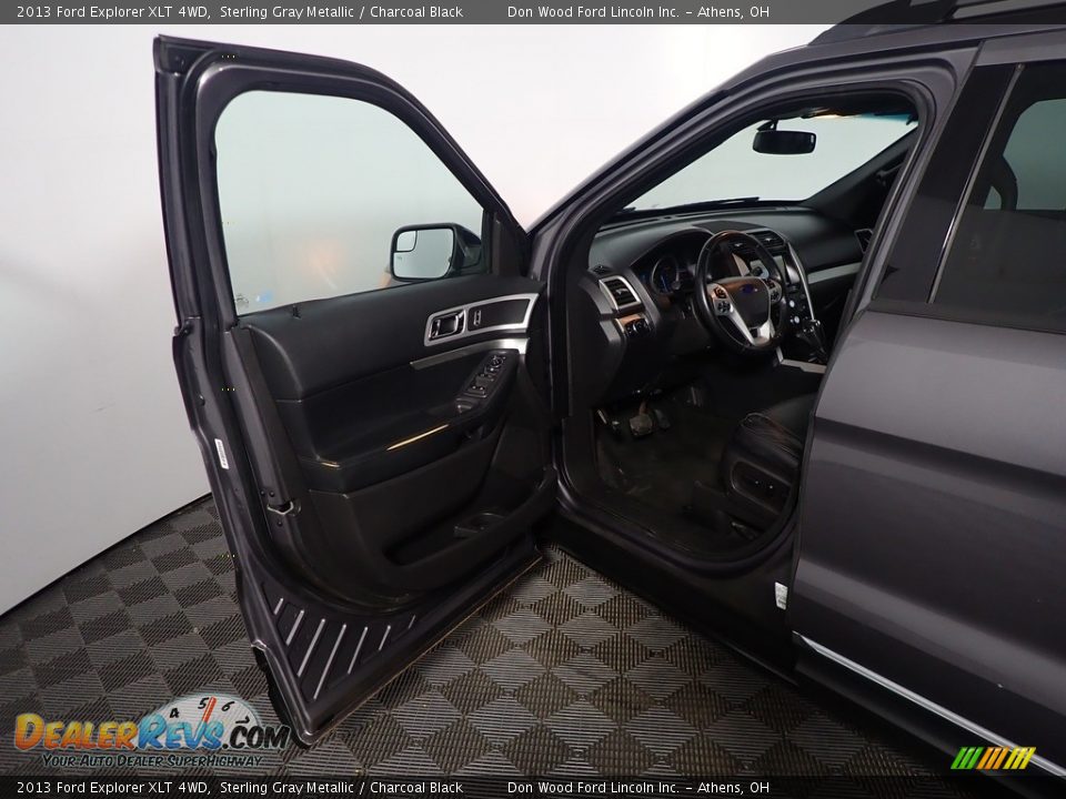 2013 Ford Explorer XLT 4WD Sterling Gray Metallic / Charcoal Black Photo #21