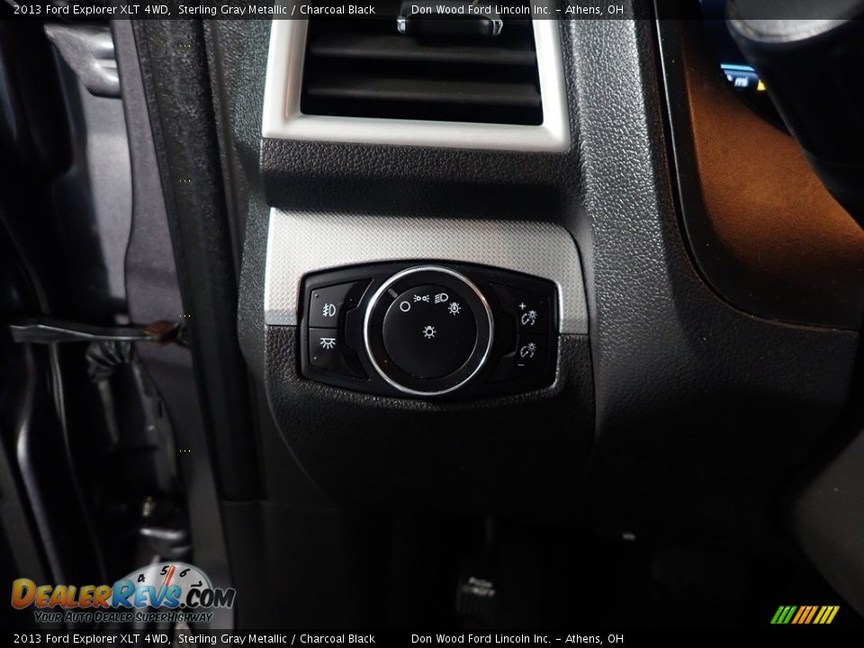 2013 Ford Explorer XLT 4WD Sterling Gray Metallic / Charcoal Black Photo #32