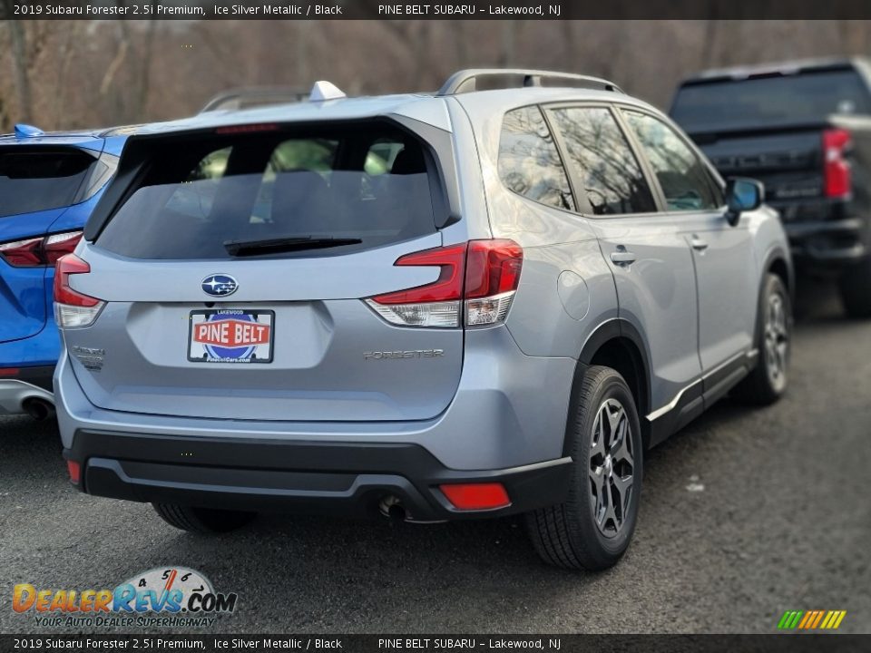 2019 Subaru Forester 2.5i Premium Ice Silver Metallic / Black Photo #3