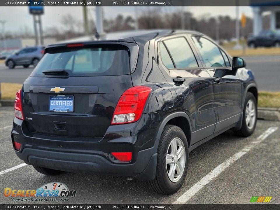 2019 Chevrolet Trax LS Mosaic Black Metallic / Jet Black Photo #4