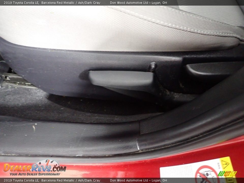 2019 Toyota Corolla LE Barcelona Red Metallic / Ash/Dark Gray Photo #16