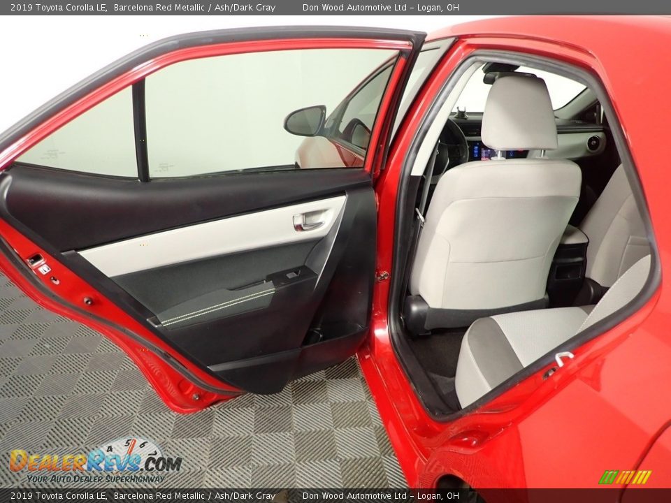 2019 Toyota Corolla LE Barcelona Red Metallic / Ash/Dark Gray Photo #25