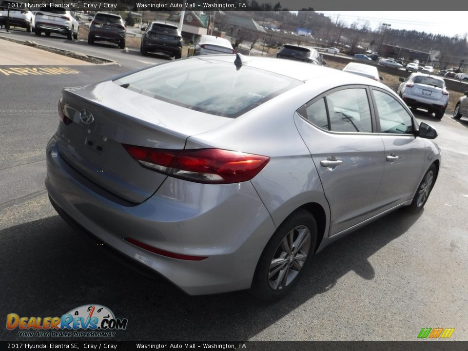 2017 Hyundai Elantra SE Gray / Gray Photo #8