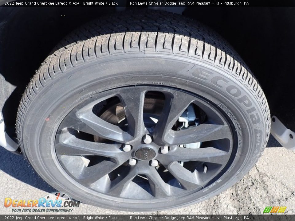 2022 Jeep Grand Cherokee Laredo X 4x4 Bright White / Black Photo #10