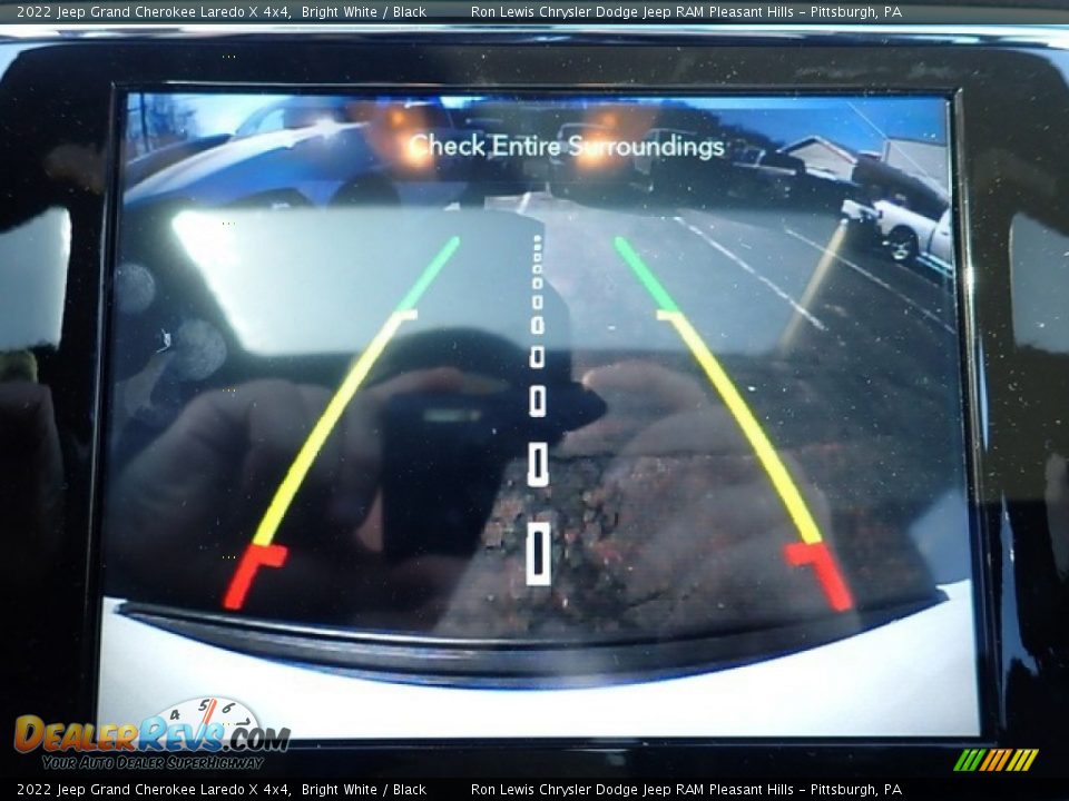 2022 Jeep Grand Cherokee Laredo X 4x4 Bright White / Black Photo #19