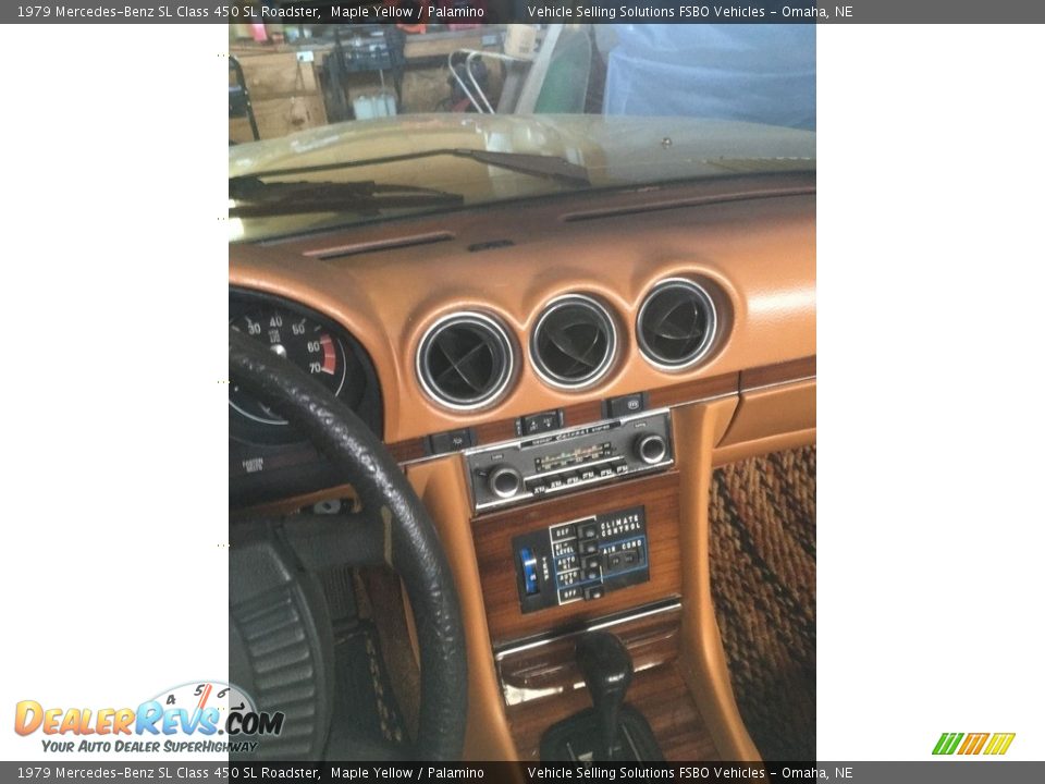 Controls of 1979 Mercedes-Benz SL Class 450 SL Roadster Photo #2