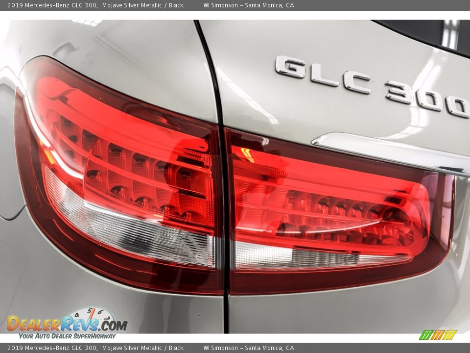 2019 Mercedes-Benz GLC 300 Mojave Silver Metallic / Black Photo #27