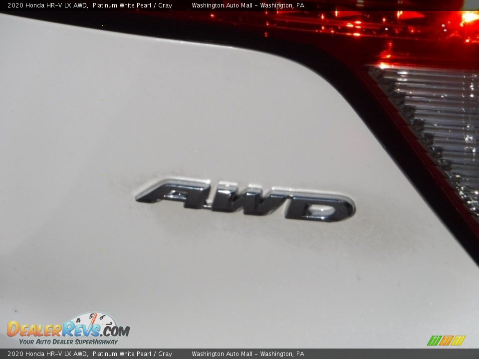 2020 Honda HR-V LX AWD Platinum White Pearl / Gray Photo #10