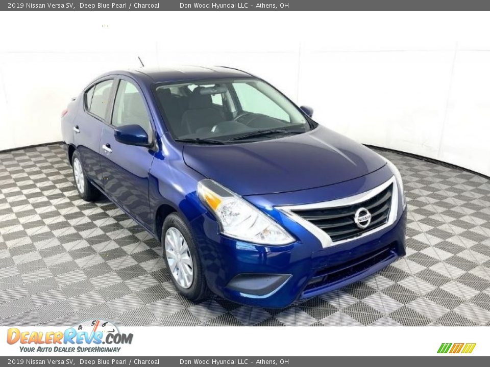 2019 Nissan Versa SV Deep Blue Pearl / Charcoal Photo #6