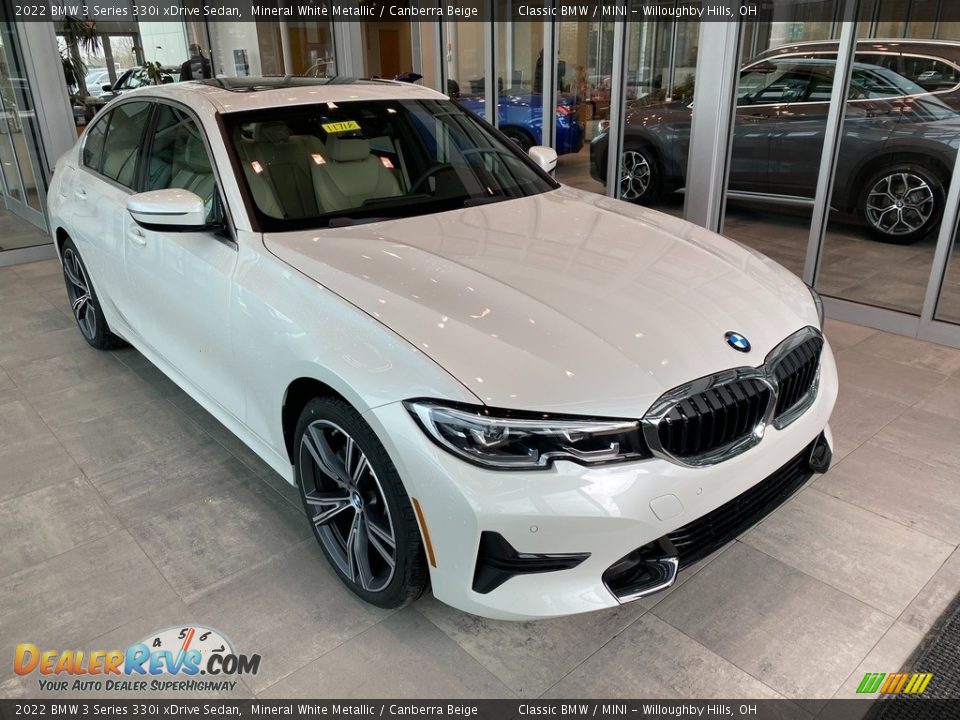 2022 BMW 3 Series 330i xDrive Sedan Mineral White Metallic / Canberra Beige Photo #1