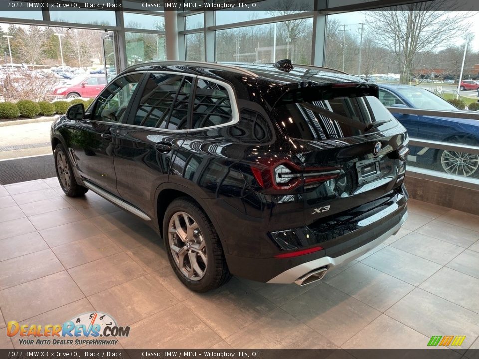 2022 BMW X3 xDrive30i Black / Black Photo #2