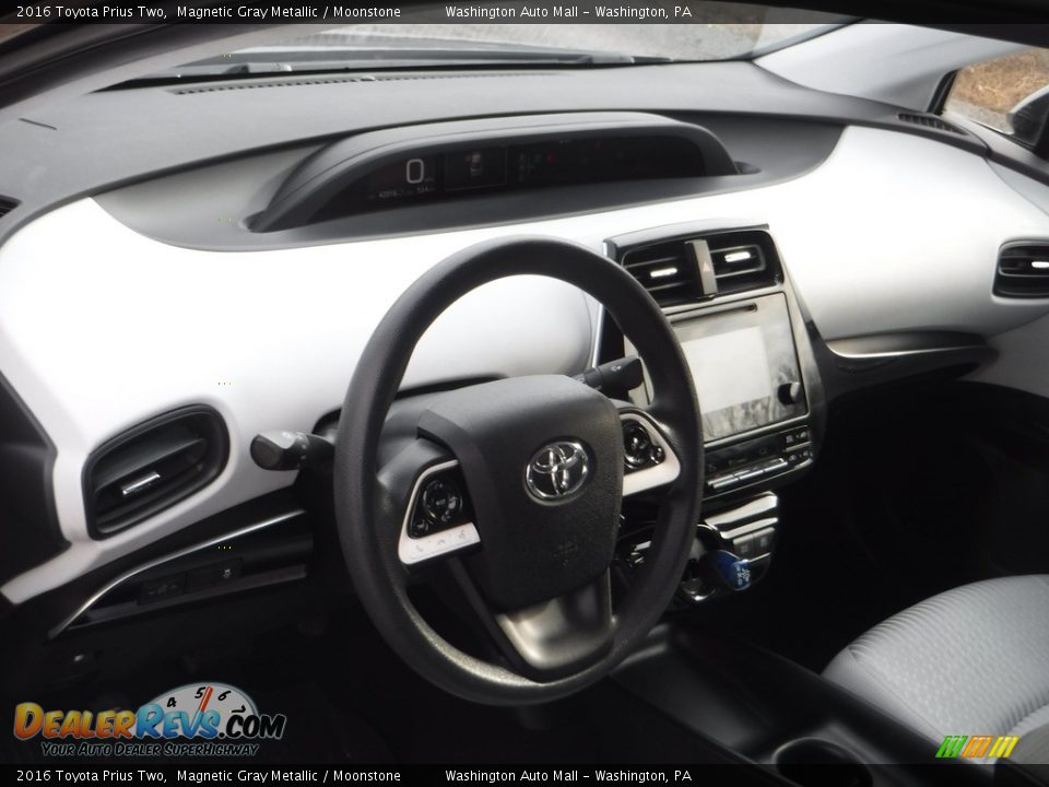 2016 Toyota Prius Two Magnetic Gray Metallic / Moonstone Photo #17