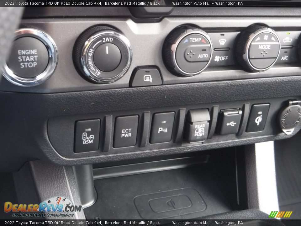 Controls of 2022 Toyota Tacoma TRD Off Road Double Cab 4x4 Photo #6