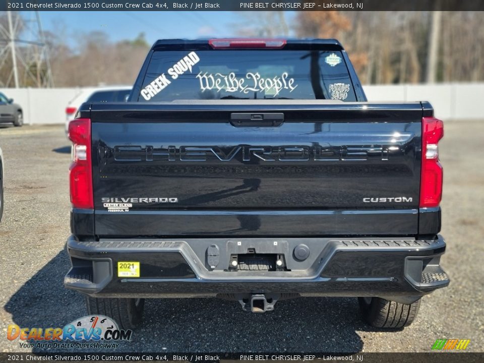 2021 Chevrolet Silverado 1500 Custom Crew Cab 4x4 Black / Jet Black Photo #4