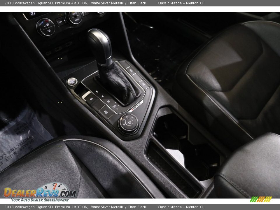 2018 Volkswagen Tiguan SEL Premium 4MOTION Shifter Photo #14