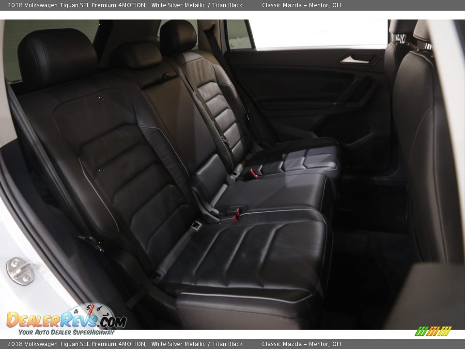Rear Seat of 2018 Volkswagen Tiguan SEL Premium 4MOTION Photo #16