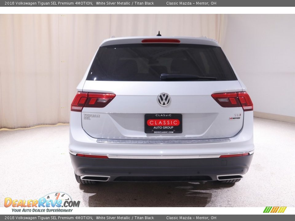 2018 Volkswagen Tiguan SEL Premium 4MOTION White Silver Metallic / Titan Black Photo #18