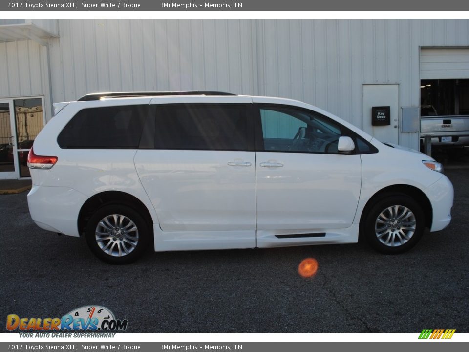 2012 Toyota Sienna XLE Super White / Bisque Photo #7