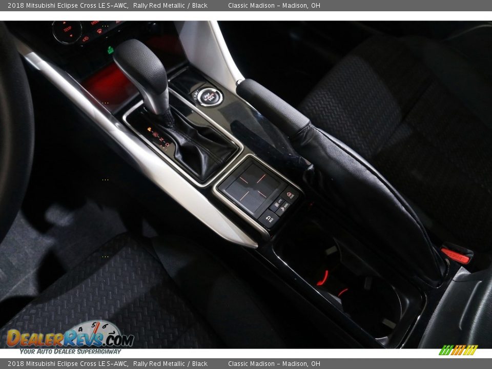2018 Mitsubishi Eclipse Cross LE S-AWC Shifter Photo #16