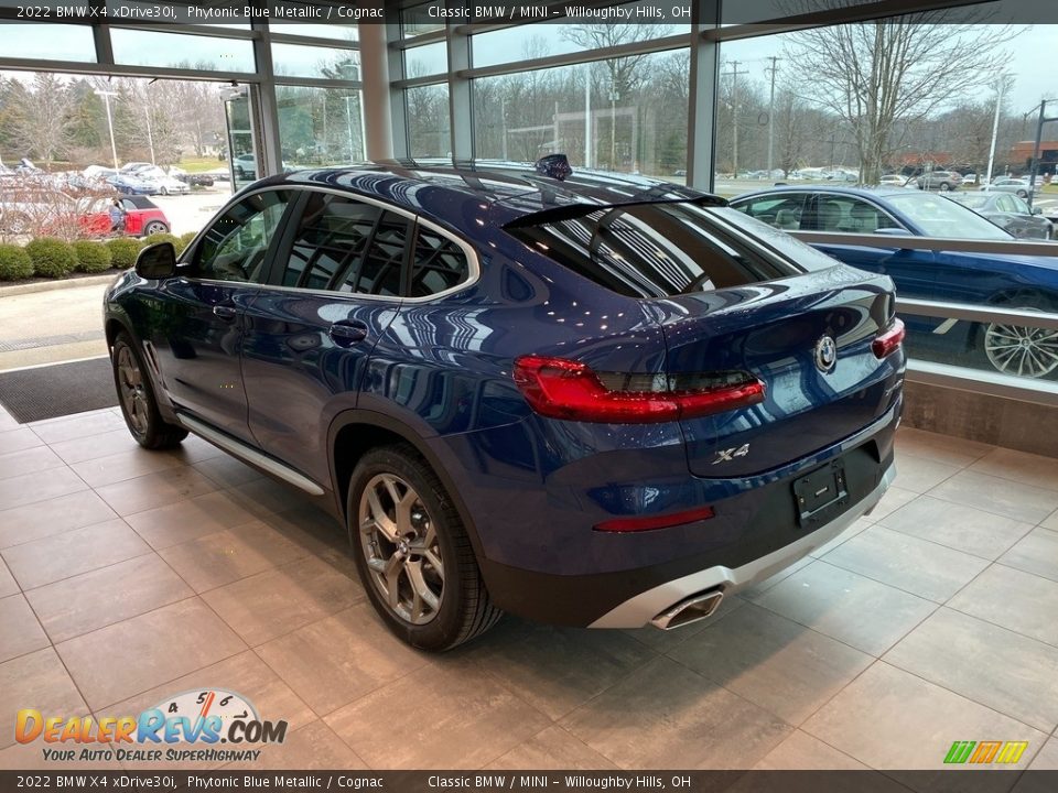 2022 BMW X4 xDrive30i Phytonic Blue Metallic / Cognac Photo #2