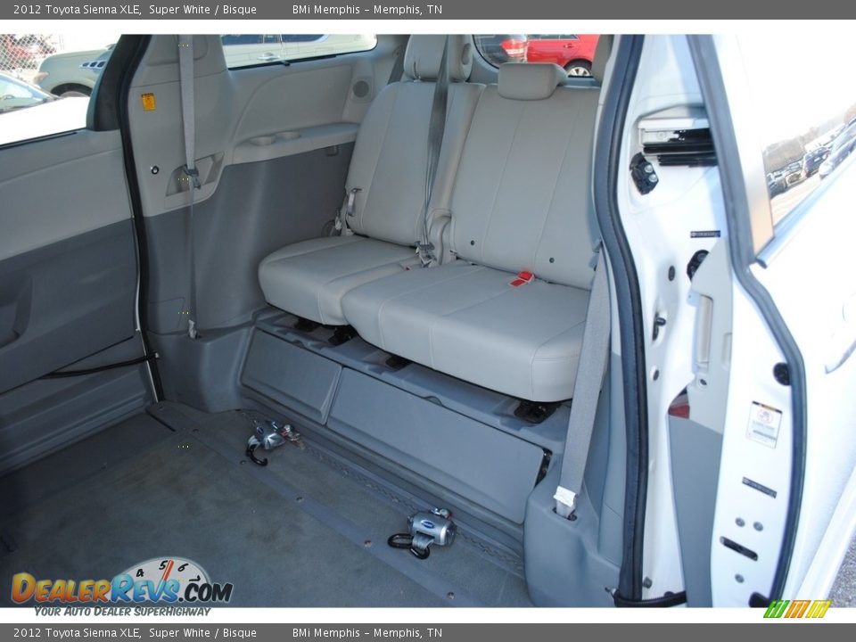 2012 Toyota Sienna XLE Super White / Bisque Photo #18