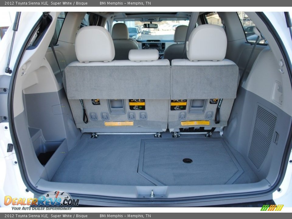 2012 Toyota Sienna XLE Super White / Bisque Photo #20