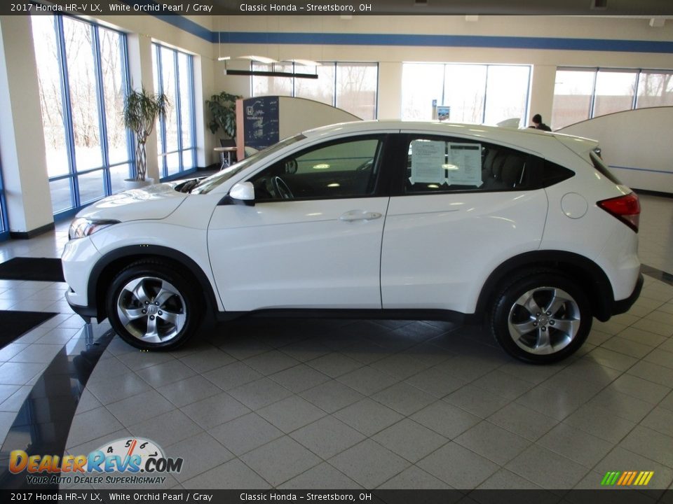 2017 Honda HR-V LX White Orchid Pearl / Gray Photo #10