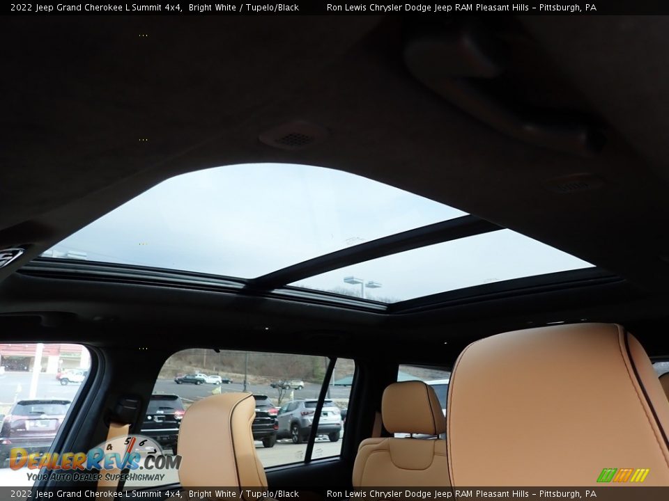 Sunroof of 2022 Jeep Grand Cherokee L Summit 4x4 Photo #16