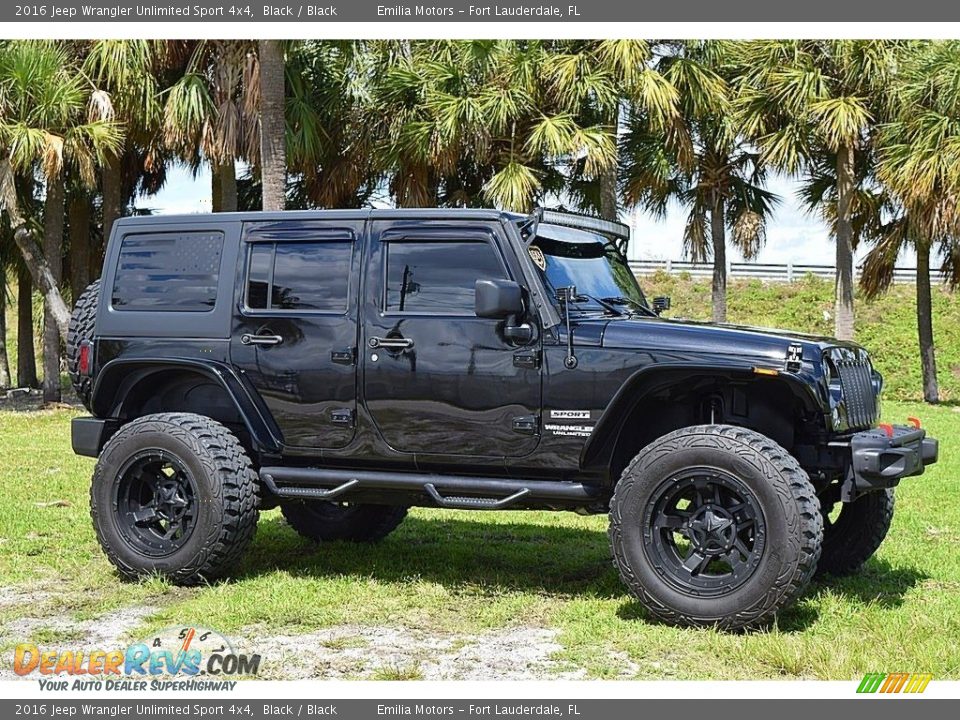 2016 Jeep Wrangler Unlimited Sport 4x4 Black / Black Photo #2