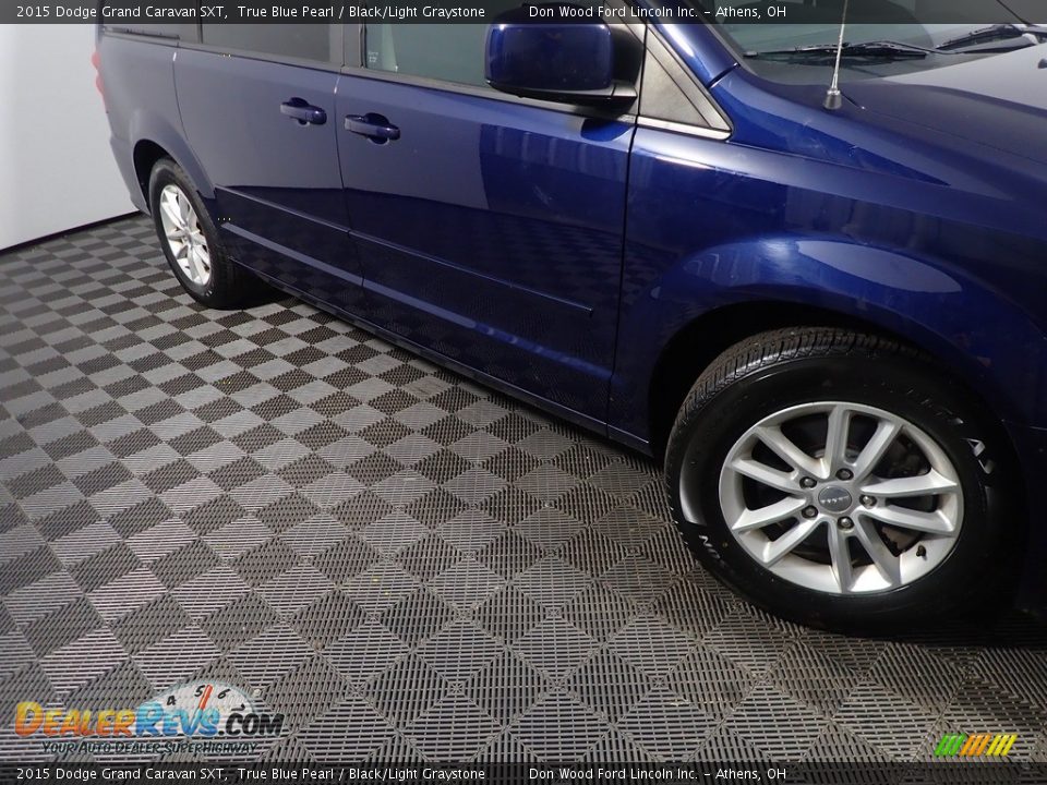 2015 Dodge Grand Caravan SXT True Blue Pearl / Black/Light Graystone Photo #3