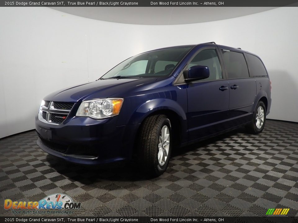 2015 Dodge Grand Caravan SXT True Blue Pearl / Black/Light Graystone Photo #7