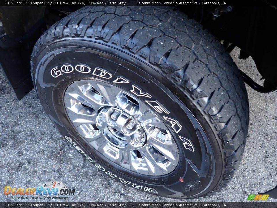 2019 Ford F250 Super Duty XLT Crew Cab 4x4 Ruby Red / Earth Gray Photo #9