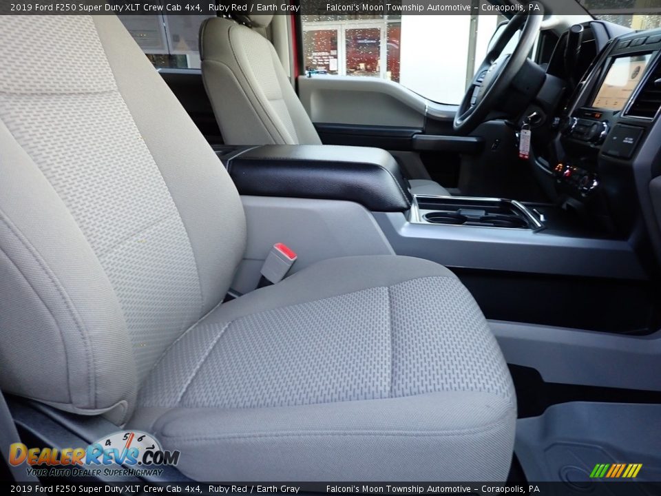 2019 Ford F250 Super Duty XLT Crew Cab 4x4 Ruby Red / Earth Gray Photo #10