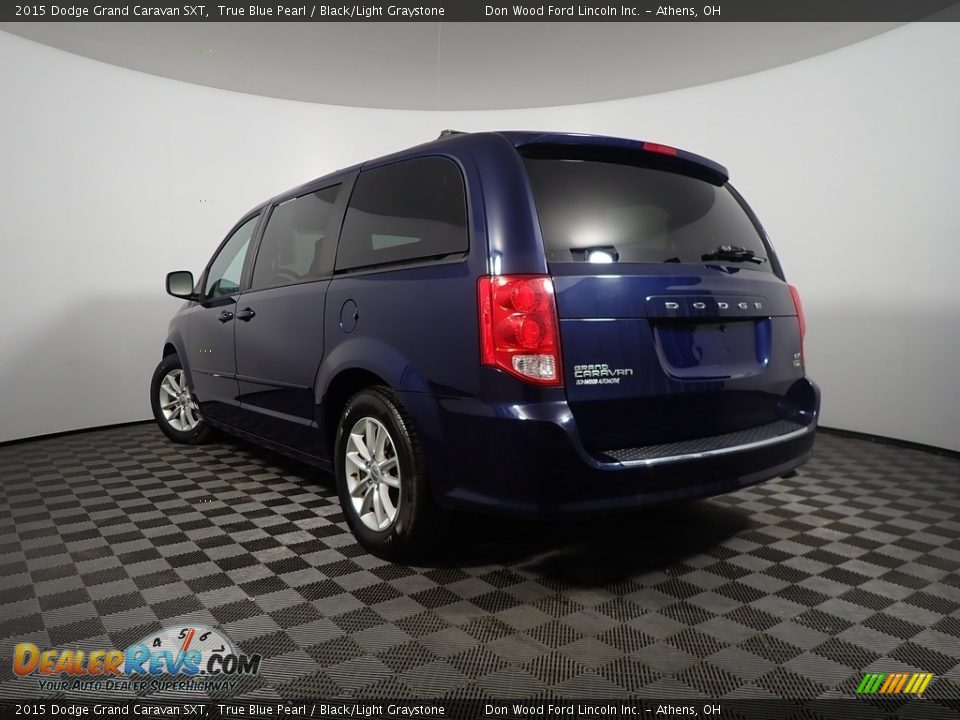 2015 Dodge Grand Caravan SXT True Blue Pearl / Black/Light Graystone Photo #10