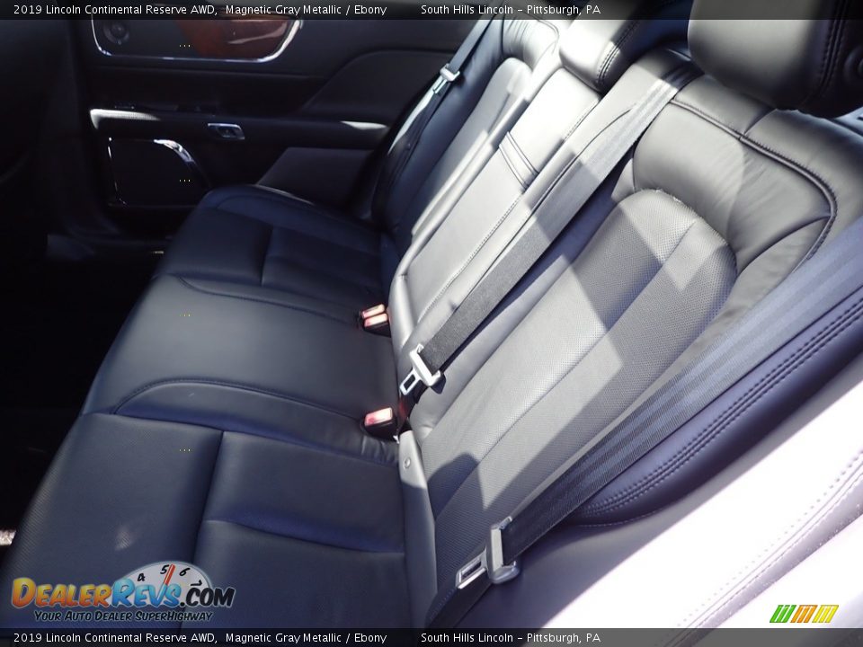 Rear Seat of 2019 Lincoln Continental Reserve AWD Photo #16