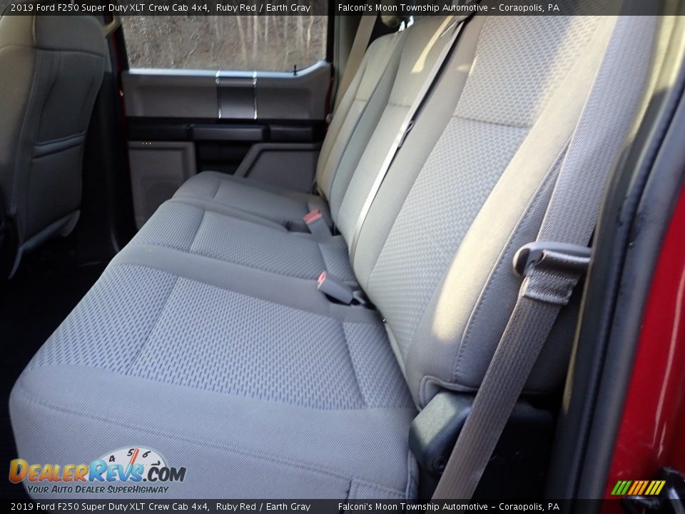 2019 Ford F250 Super Duty XLT Crew Cab 4x4 Ruby Red / Earth Gray Photo #18